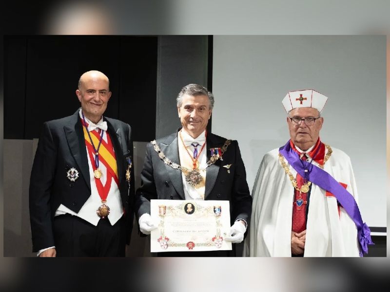 CABALLERO DE HONOR del Capítulo de Nobles Caballeros y Damas de Isabel La Católica